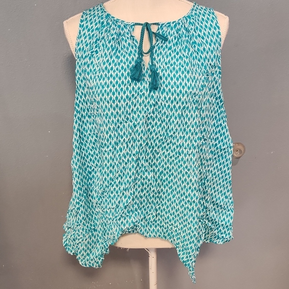 Stylus handkerchief Hem Geometric Sleeveless Flowy Top Resortwear Nautical
